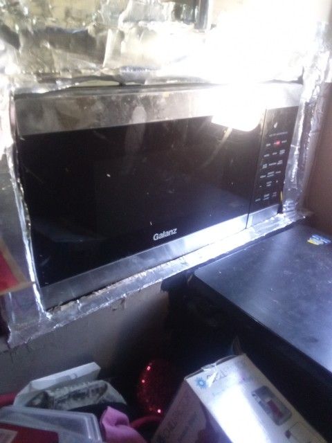 Microwave $15