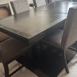 Kitchen Table 
