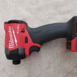 Milwaukee M18 Fuel Impact Driver 