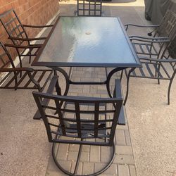Beautiful Nice Metal & Glass Patio Set Free Delivery