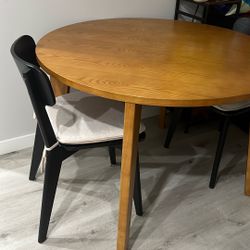 Wooden Table And 2 Wooden Chair With Cushion Pad 