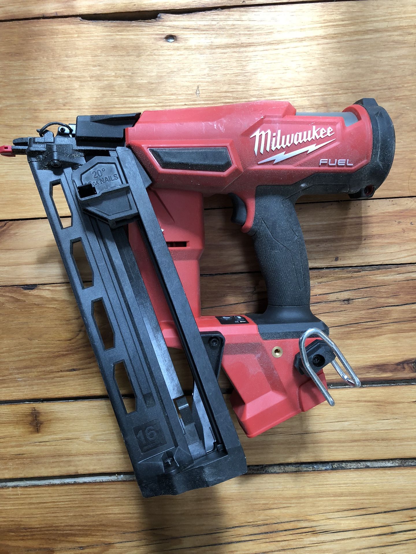 Milwaukee 16ga Angled Finish Nailer - Brand New!