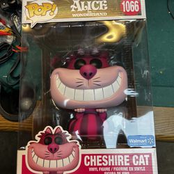 Funko Pop! Alice in Wonderland Cheshire Cat Jumbo 10" Vinyl Figure #1066 Disney Walmart Exclusive  Check pictures it has a cut on top and bottom 