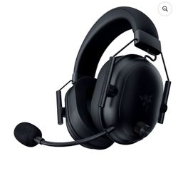 Razer Blackshark V2 Hyperspeed Wireless 280g Ultra-Lightweight Esports Headset for PC, Dual Wireless, Black  New open box    $80 each   2pcs