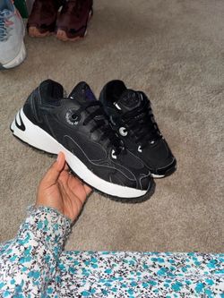 Adidas sneakers (size 9) women’s