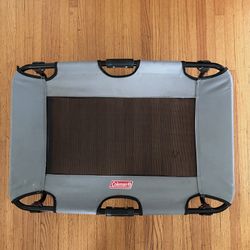 Coleman Elevated Folding Dog 🐕 20 X 30 Gray 