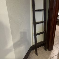 Wood Ladder 