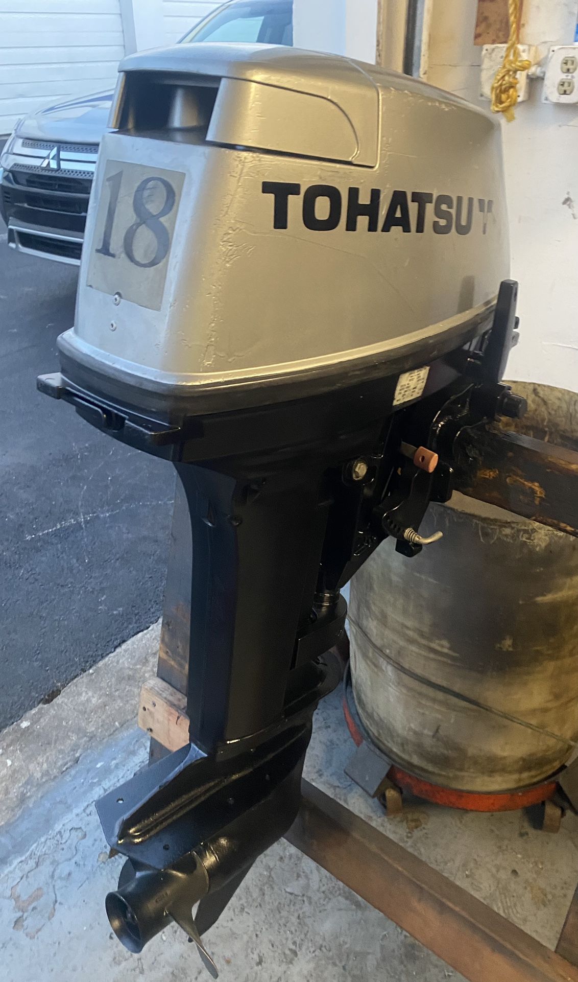 18Hp Tohatsu 2 Stroke Short Shaft Outboard Motor