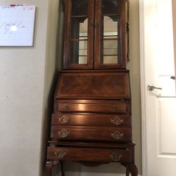 Beautiful Secretary Desk With 3 Drawers and Drop Front