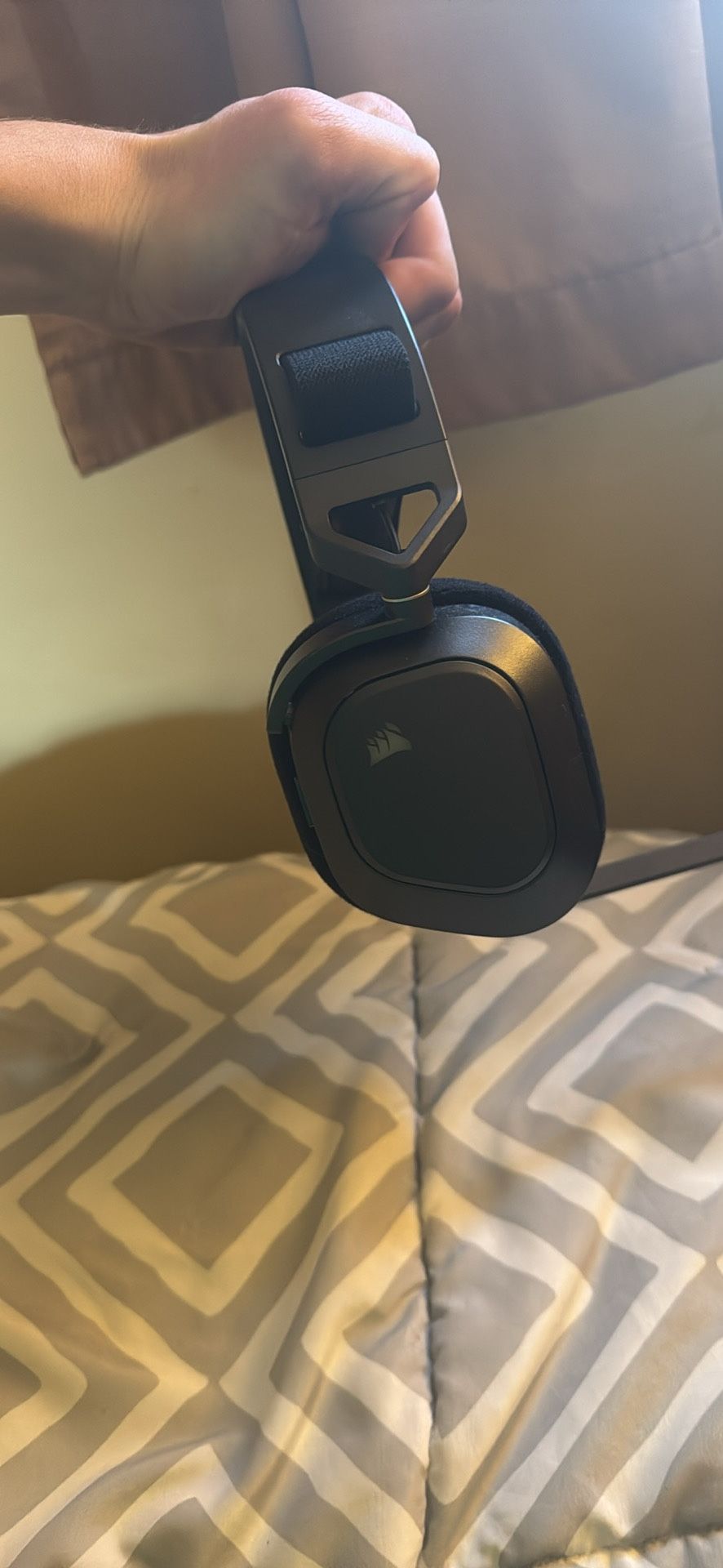 Corsair HS 80 Gaming Headphones
