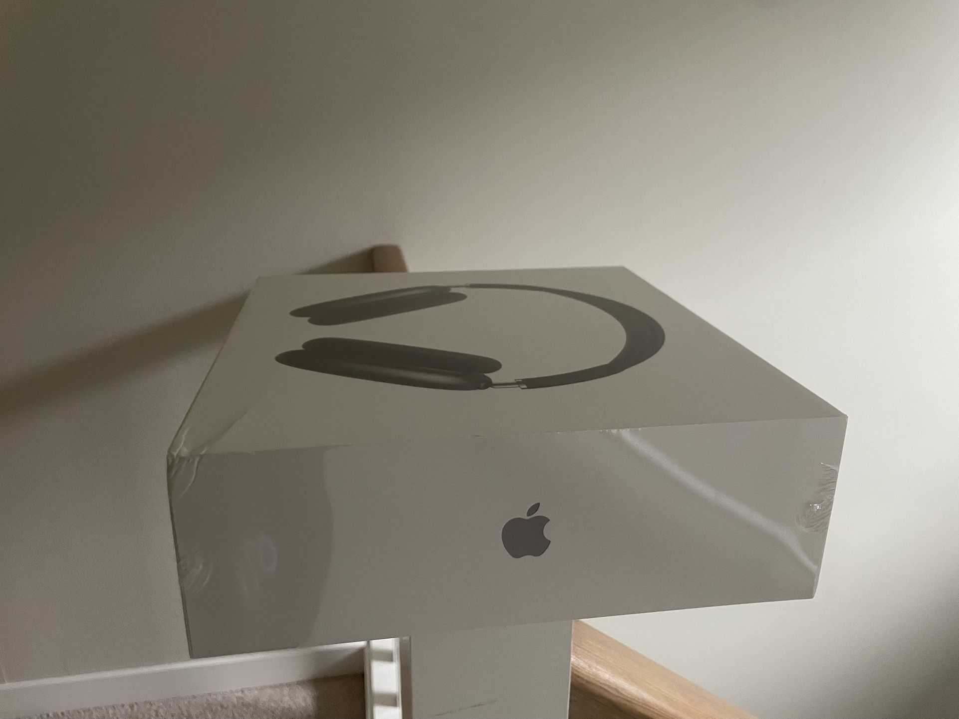 SEALED New generation AirPod Maxs