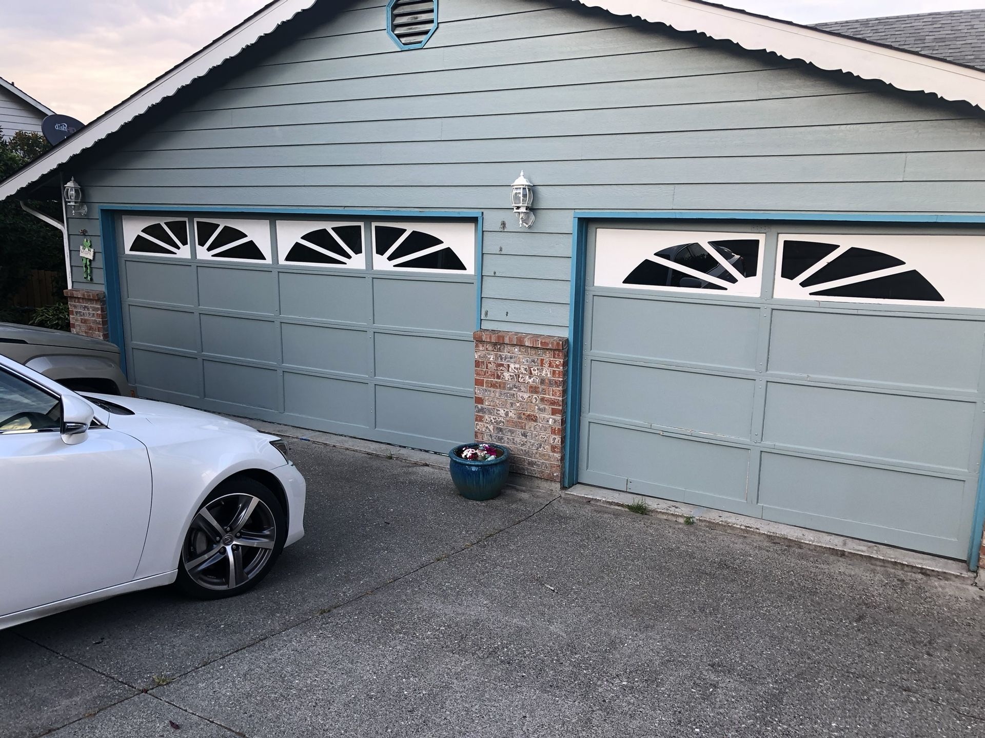Wooden Garage Door 16x9