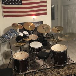 Pearl Drum set, Many Extras !