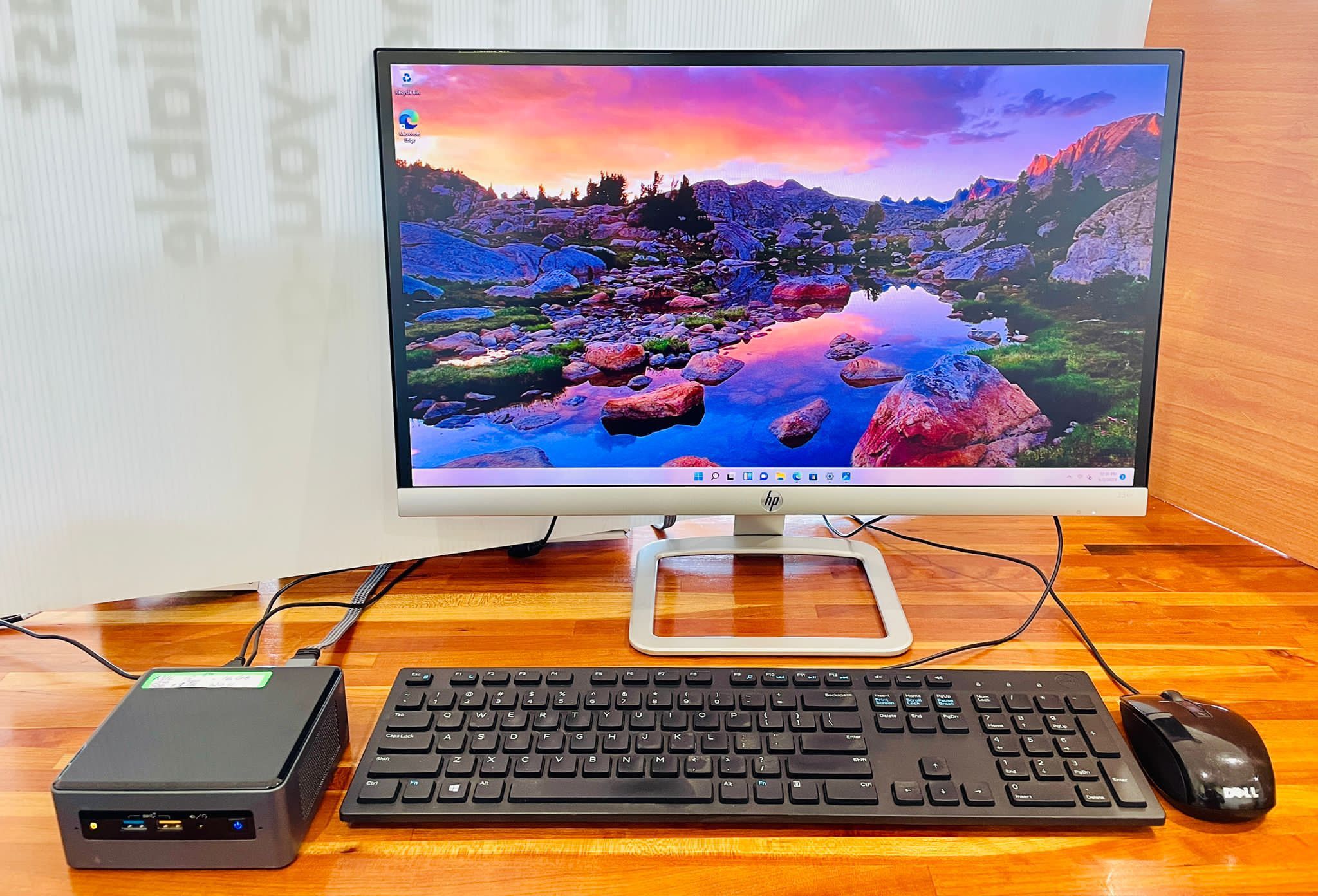 INTEL NUC MINI PC 2019 i5 8259u 16GB RAM 500GB SSD 1TB