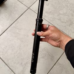 OneUp Components V3 Dropper Post 31.6mm Adjustable Travel 180mm – Excellent Condition