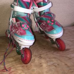 Girls Roller Skate Set