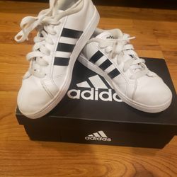 Tennis Shoes For Boys