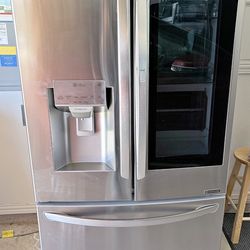 French Door Fridge w/Door-in-Door