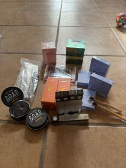 Bundle Makeup Set $2 Each Or $10 For Random 10pieces