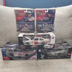 Dale Earnhardt Jr NASCAR Diecast Set 