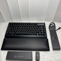 Razer BlackWidow V4 75% Mechanical Keyboard – Excellent Condition