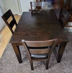 Dining Table with leaf plus 4 chairs
