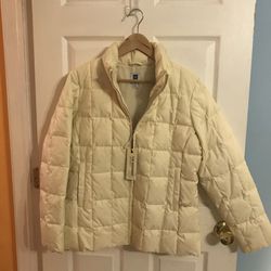 GAP Women’s Winter Jacket - BRAND NEW! Size M