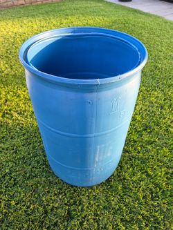 Plastic 55 gallon drum Barrels No Tops/Cut open