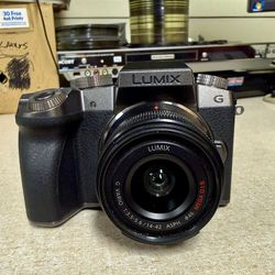 Panasonic Lumix G7 Camera