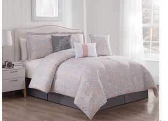 7 Piece Evelyn Coral Gray Queen size