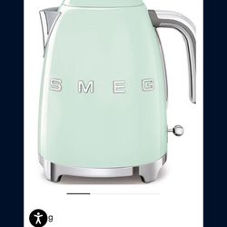 Brand New Never Used SMEG KETTLE