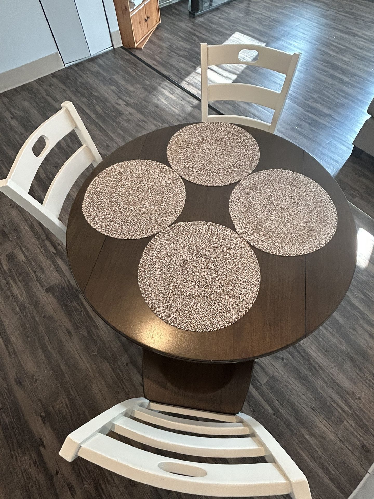 Round Table, Four Chairs