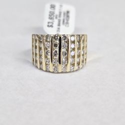14kt Gold 1.81cttw Diamond Ring 