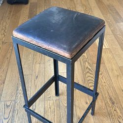 4 Bar Stools