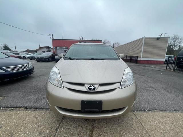 2010 Toyota Sienna