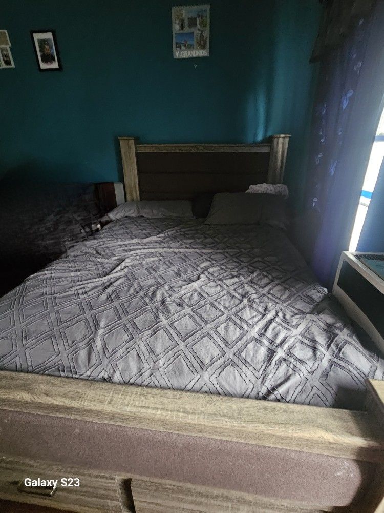 Cama Y Cabecera Queen