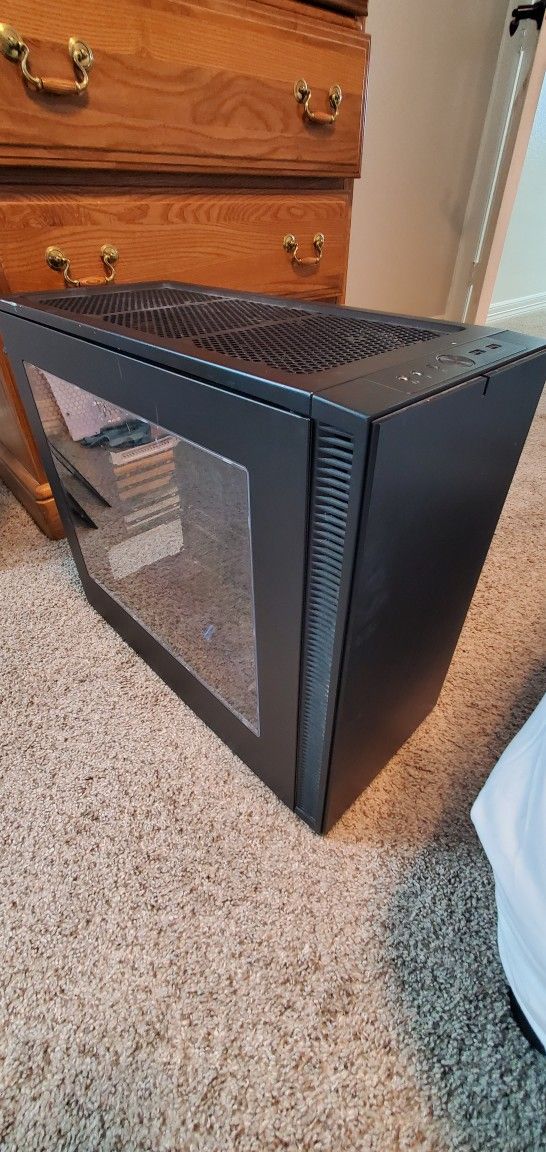 Fractal Design Define 7 Mid-Tower Case