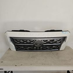 Nissan Frontier grille 2022 2023 2024 2025