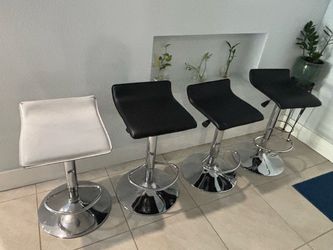 Bar stool