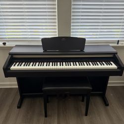 Perfect Condition Yamaha Piano For Sale 