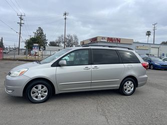 2004 Toyota Sienna