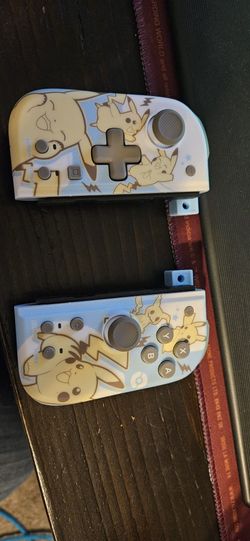 HORI Nintendo Split Pad Pikachu And Mimikyu