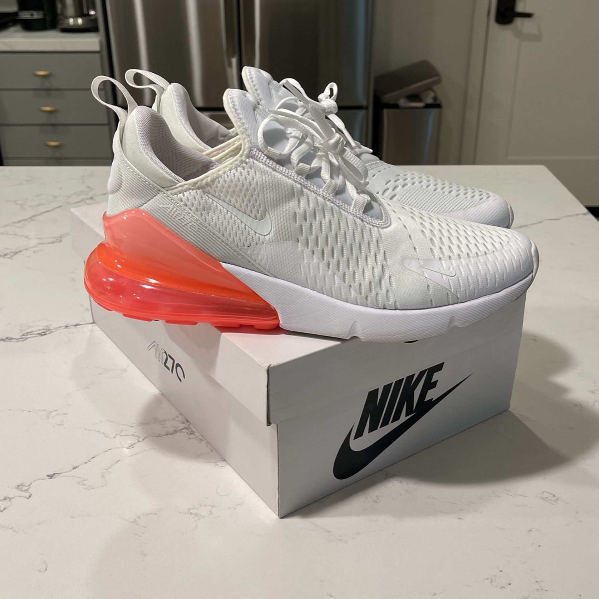 Nike Air Max 270 Size 11 - White / Hot Punch