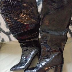 KNEE HIGH BLACK BOOTS