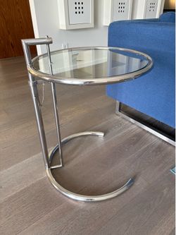 Replica Eileen Gray E1027 Adjustable Side Table – Chrome & Glass