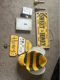 Bee Decor