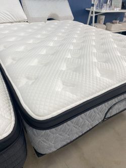 Brand New Queen Mattress Floor Models- Only 20 needed up front!