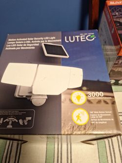 New solar motion activated security light