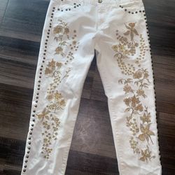 Christina v floral embroidery pants