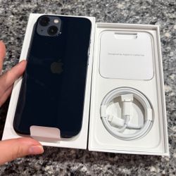 Apple iPhone 13 Unlocked 5G 